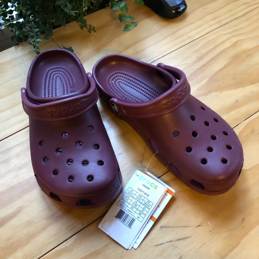 CROCS NWT - W/10 or M/8